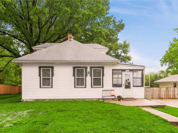 1525 S Osage St, Independence, MO 64055