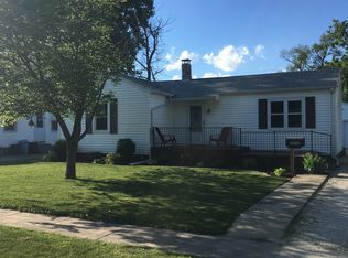 3212 Walnut Ave, Mattoon, IL 61938