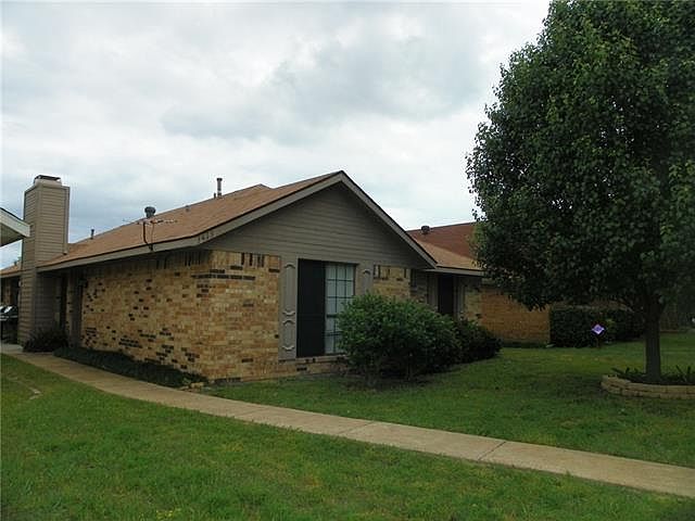 1st image of 3413 Sara Dr