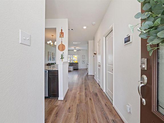 3rd image of 20707 Solstice Point Dr