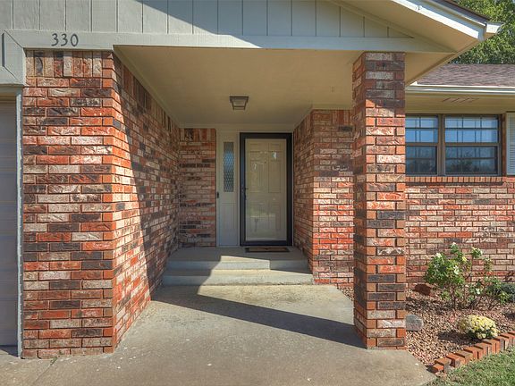 2nd image of 330 Cara Lee Ln