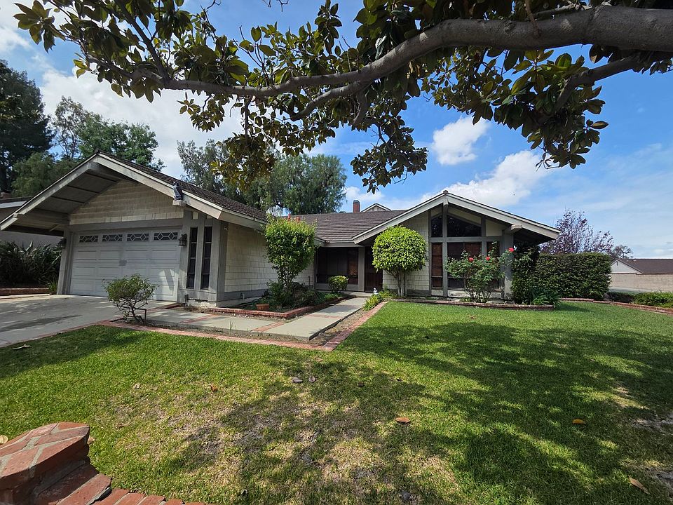 1st image of 1405 Paseo Manzana