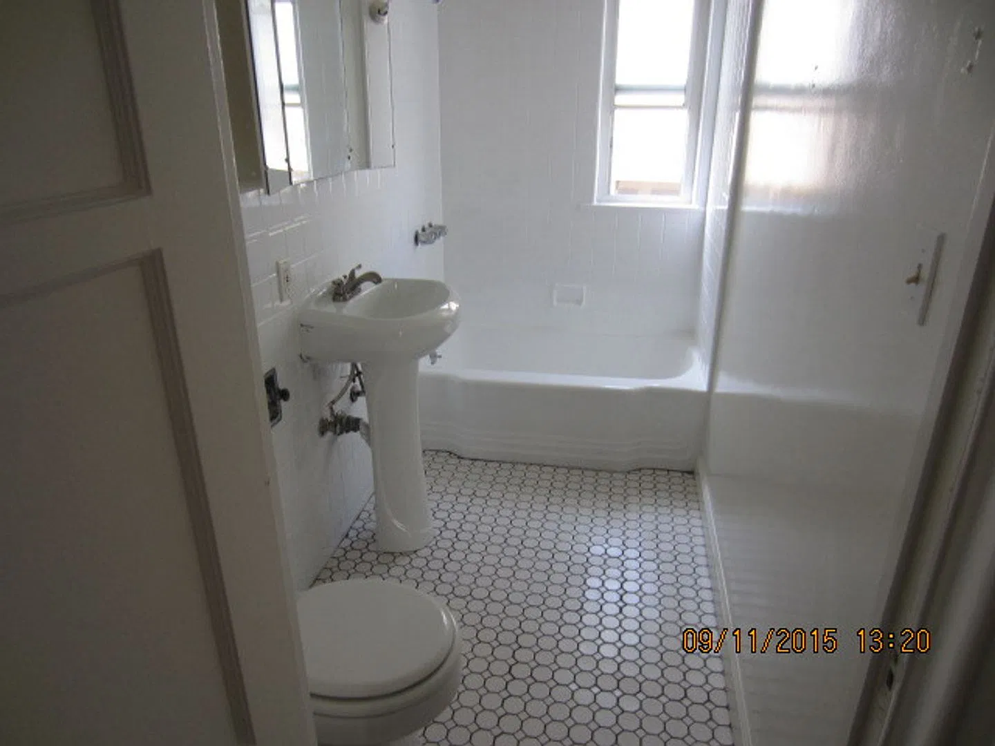 315-319 N. la Peer Dr — Photo 3