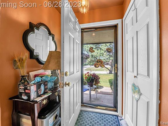 4th image of 259 Meadow Bridge Dr
