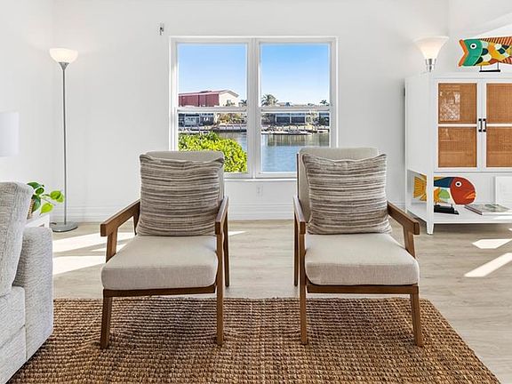5th image of 1100 8th Ave S APT 230K