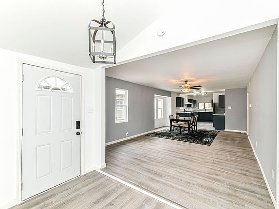 4th image of 2820 N Denny St