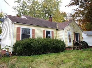 1308 W South St, Vandalia, IL 62471