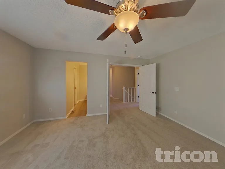 862 Marshall Dr — Photo 6