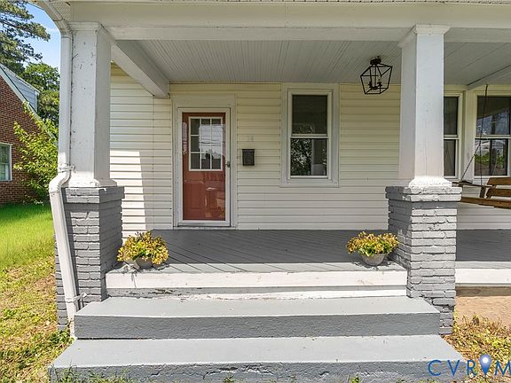 3rd image of 24 N Mapleleaf Ave