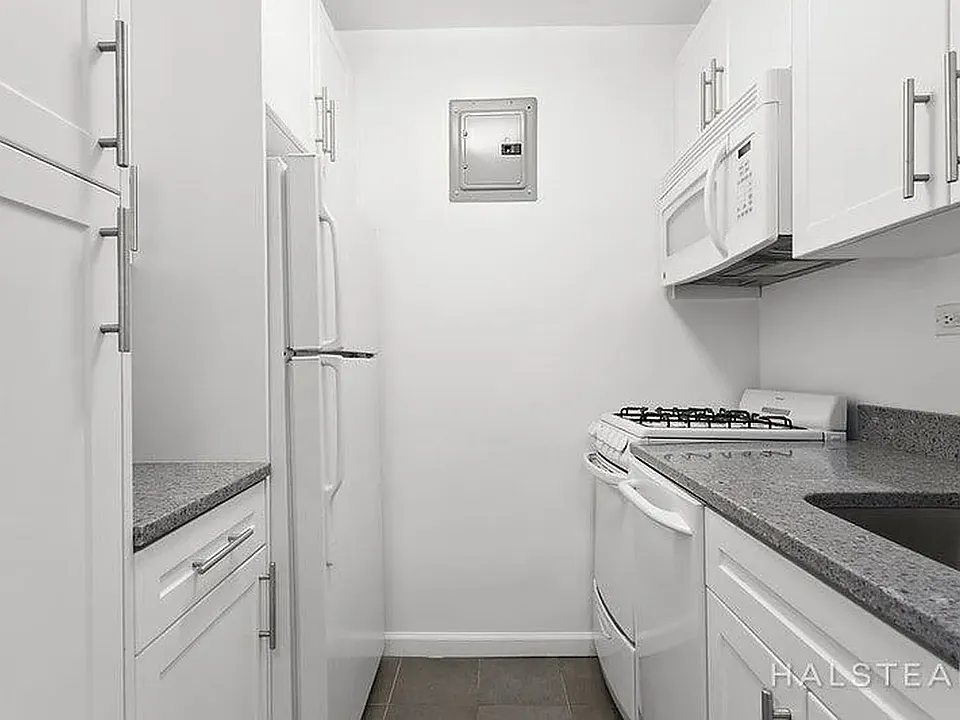 320 E 58th St #6J