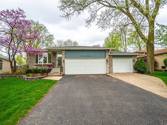 5th image of 10082 S 82nd Ct