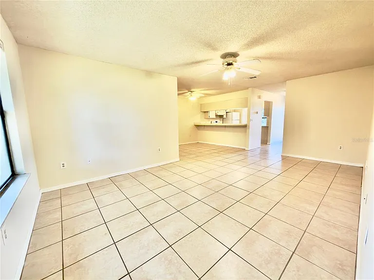 5323 11th Street Cir E — Photo 4