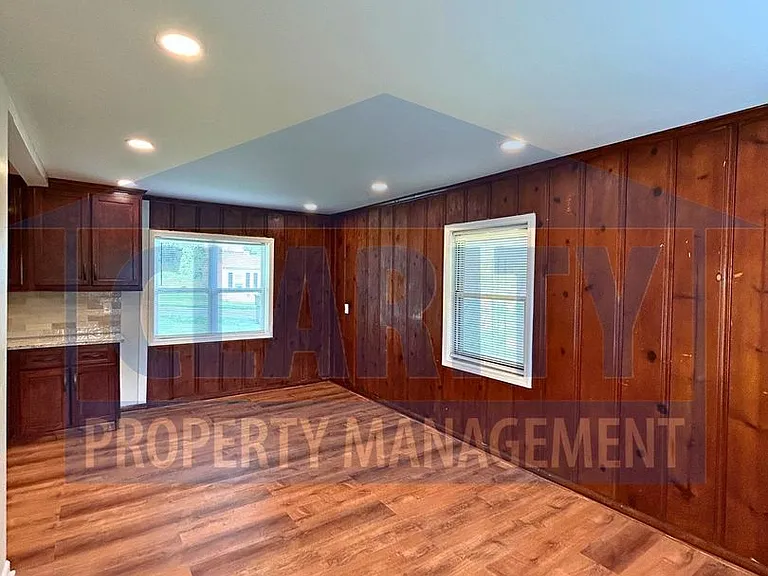 3002 Saint Paul St — Photo 13