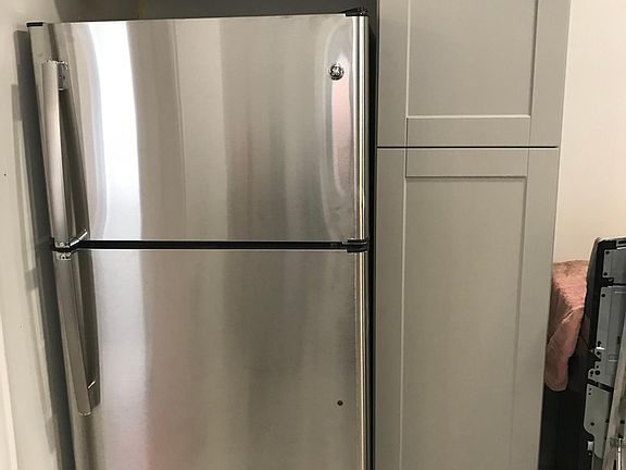 3rd image of 2118 Portis Ave #1F