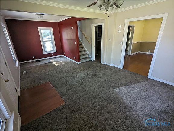 3rd image of 119 Loomis St