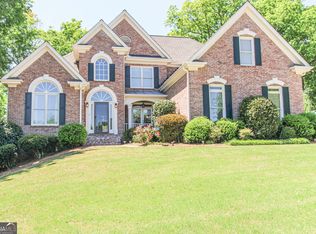 1335 Highland Lake Dr, Lawrenceville, GA