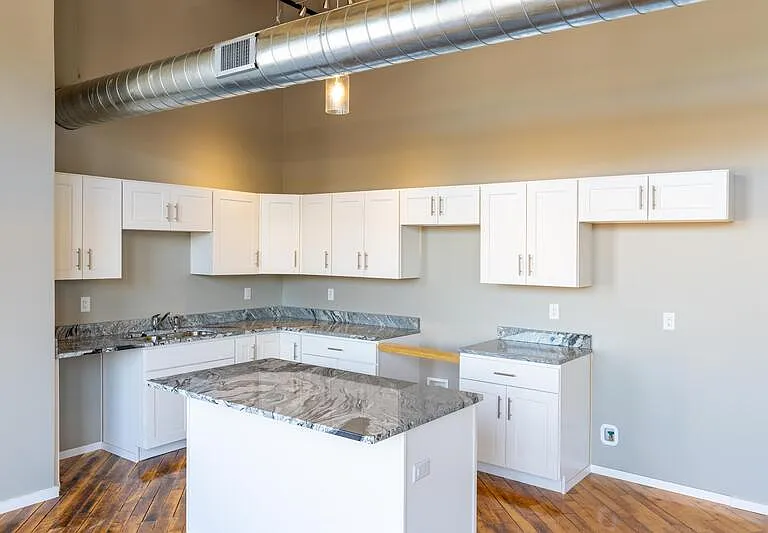 116 N 4th St #202 — Photo 3