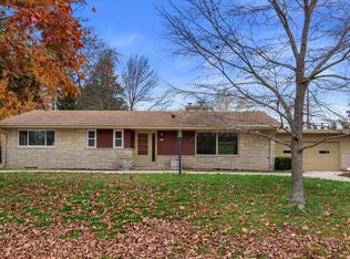 7751 N Santa Monica Blvd, Fox Pt, WI 53217