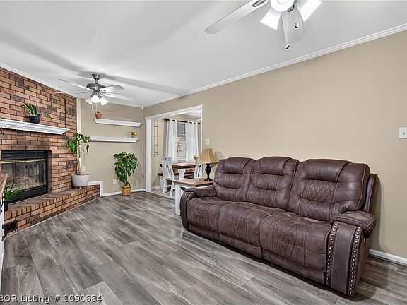 4th image of 9208 Enid St