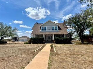 725 Avenue A, Ralls, TX 79357