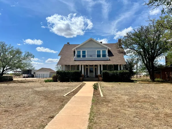 725 Avenue A, Ralls, TX 79357