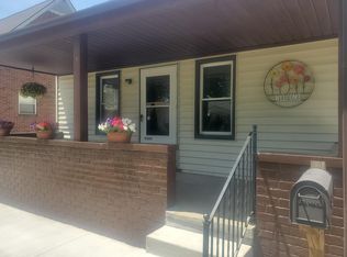 27073 Palmer Blvd, Madison Heights, MI