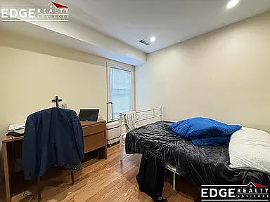 25 Higgins St #2 — Photo 12