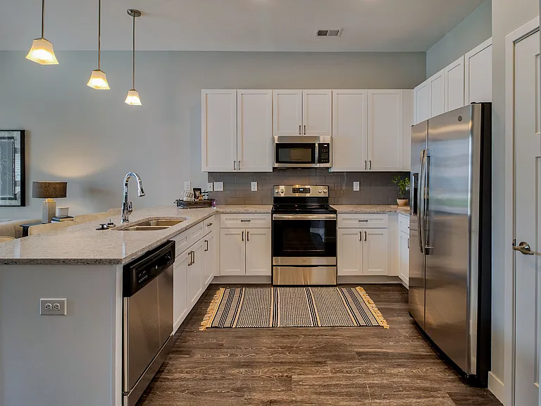 946 MLK — Photo 11