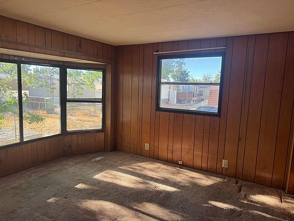 3rd image of 2854 Elm Dr
