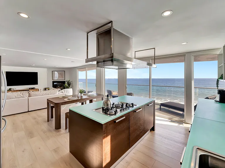 26060 Pacific Coast Hwy #3 — Photo 22