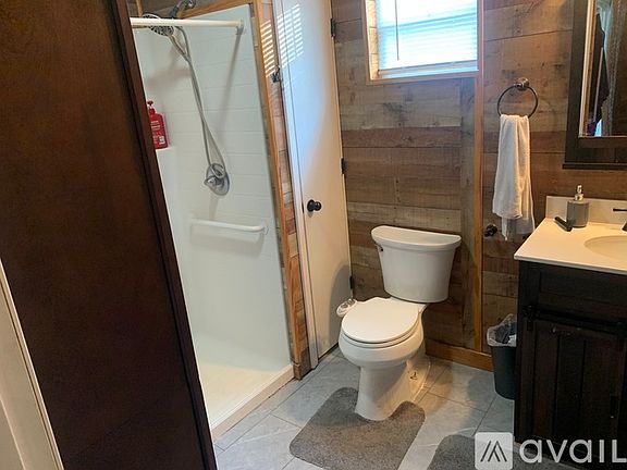 5th image of 506 7th Ave NE #B