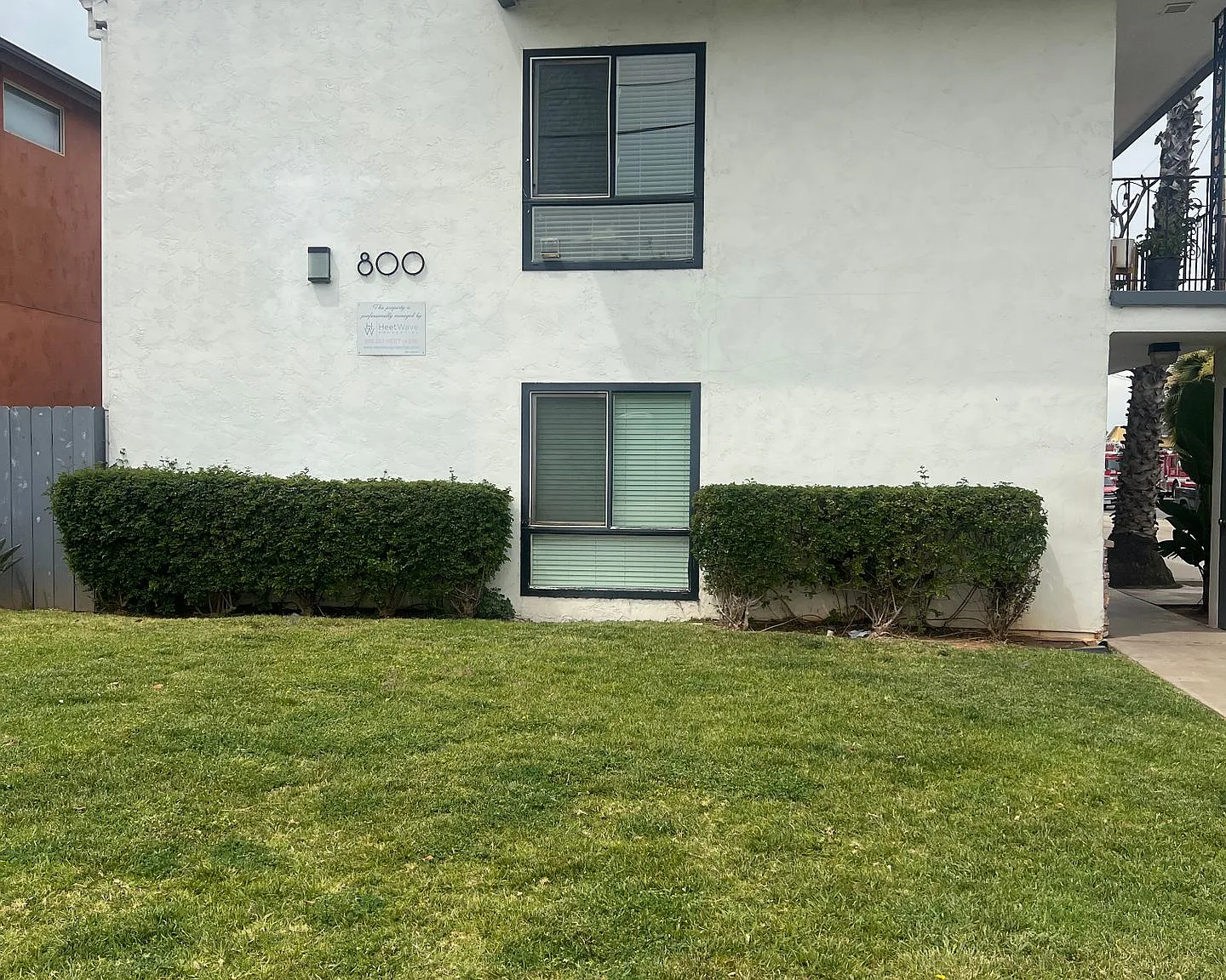 800 Emory St — Photo 1