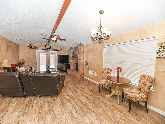 5th image of 3831 Lyndale Dr