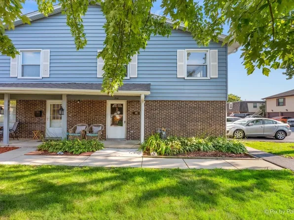 764 Gloucester Dr #764, Elk Grove Village, IL 60007