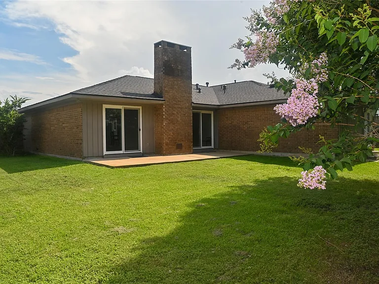 5254 N Braeswood Blvd — Photo 47
