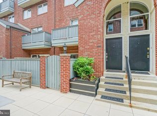 212-24 S 24th St #2419, Philadelphia, PA 19103
