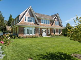 35 Huntington Ln, Water Mill, NY 11976