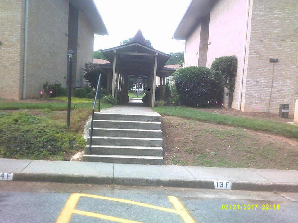 1st image of 5260 Crossbow Cir Unit 13D