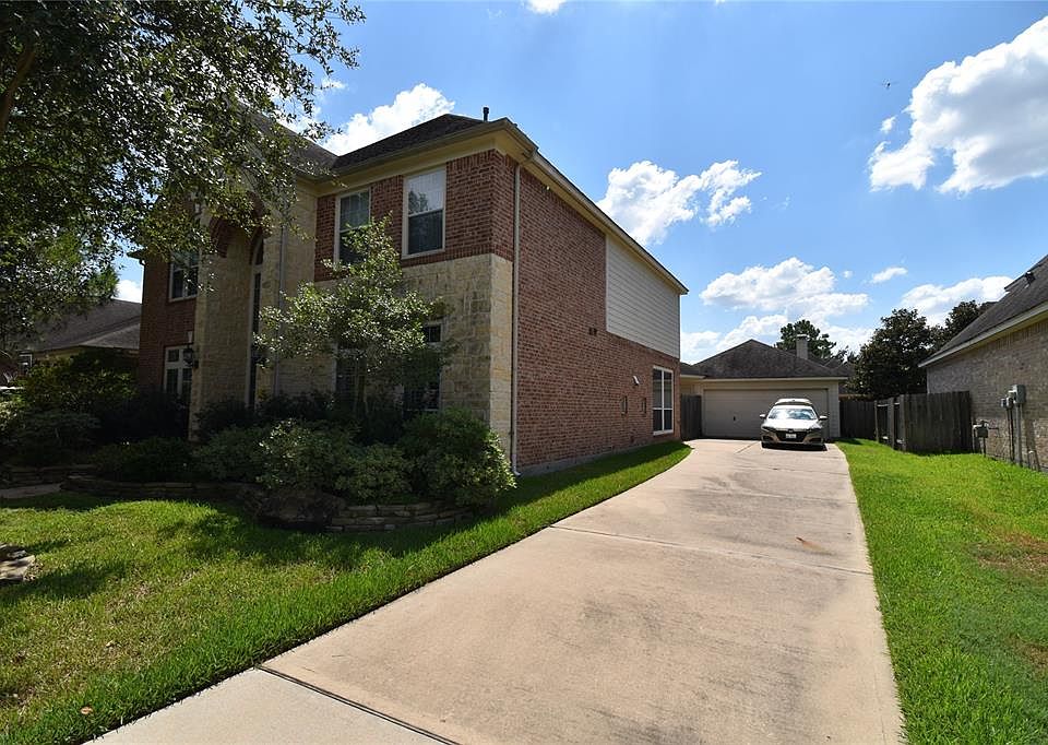 1st image of 17523 Driftwood Prairie Ln