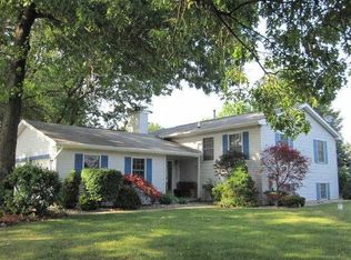 9907 Missaukee Ln, Haslett, MI 48840