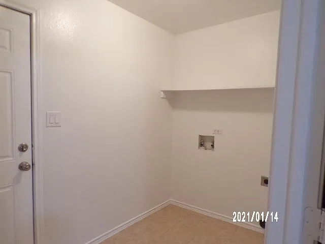 610 E High St — Photo 15