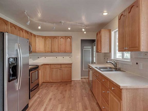 5th image of 7308 E 10th Ave