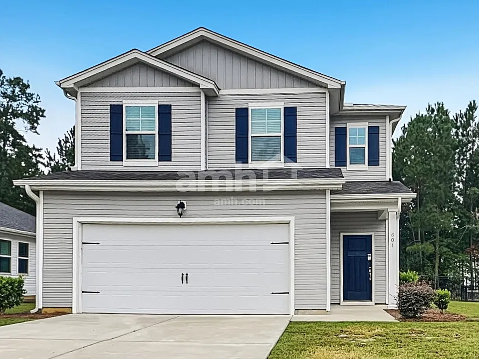 601 E Lionel Rd