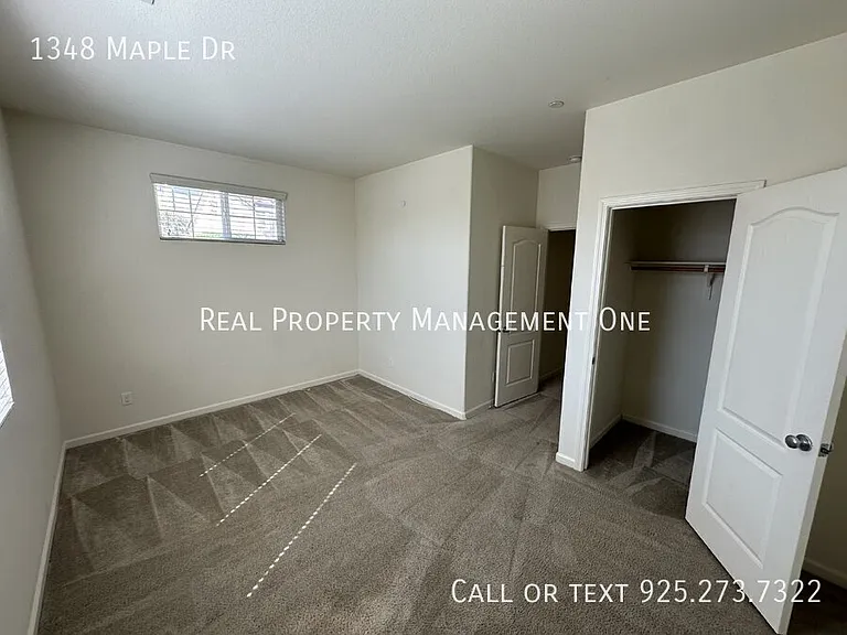 1348 Maple Dr — Photo 13