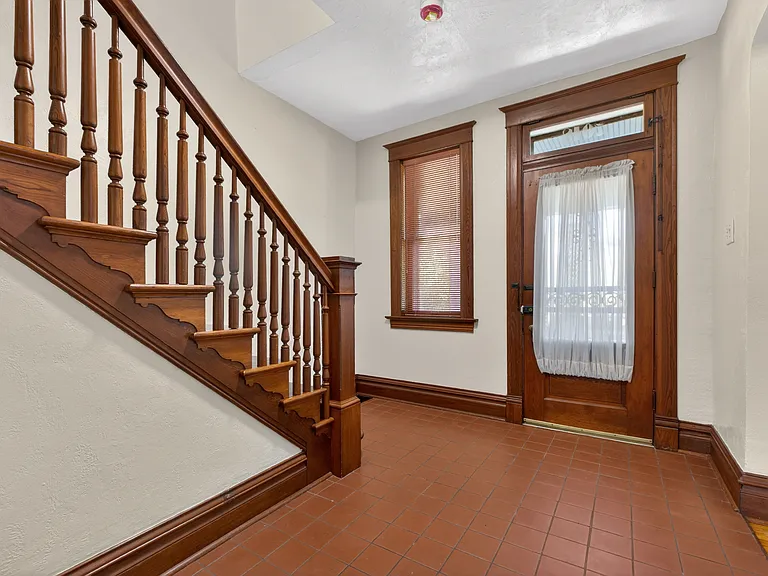 70XX W Park Ave — Photo 4