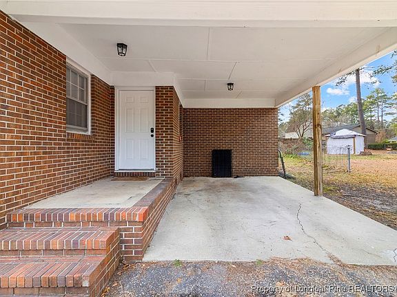 5th image of 5861 Columbine Rd