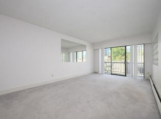 214 E 15th St #302, North Vancouver, BC V7L 2R3