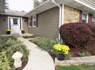 841 Twisted Oak Ln, Buffalo Grove, IL 60089