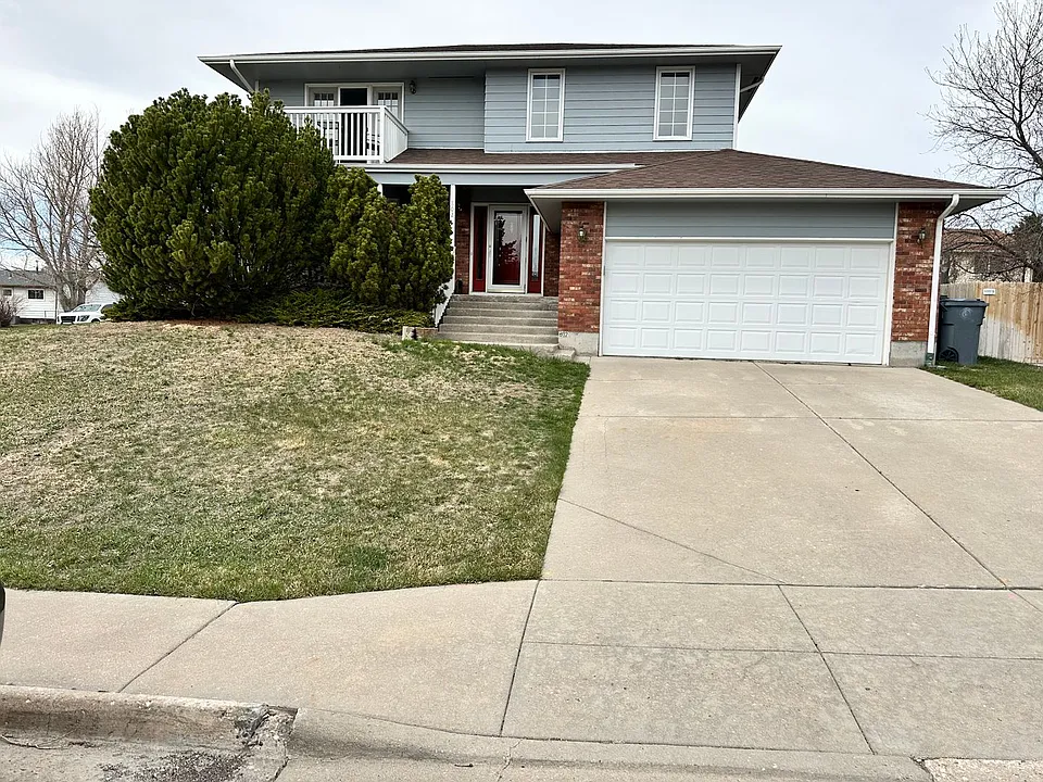 802 Colony Ct