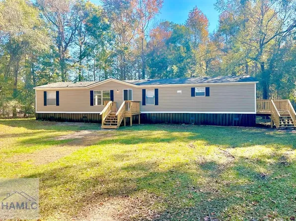 230 Pine Needle Dr, Ellabell, GA 31308